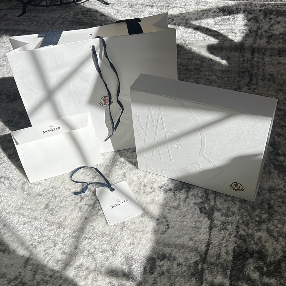 MONCLER bag and gift box set